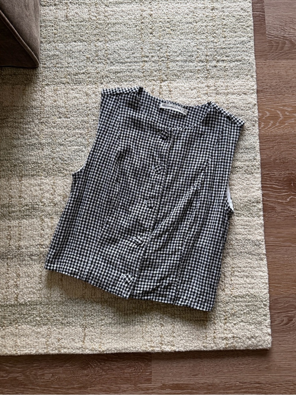 Fitted vest top
